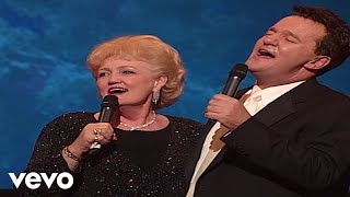 Bill amp Gloria Gaither  I Thirst Live ft Mark Lowry Beverly Lowry [upl. by Rior610]