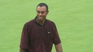 Signature Shots Tiger Woods 18th hole 2000 Bell Canadian Open [upl. by Boeke]